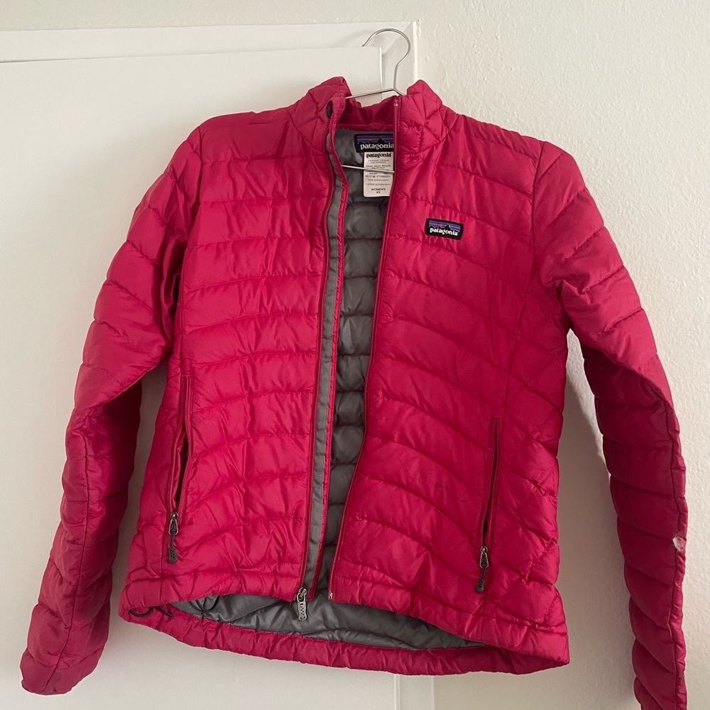 Patagonia Women's Vibrant Pink Puffer Coat